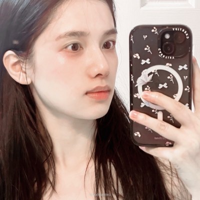 张婧仪 