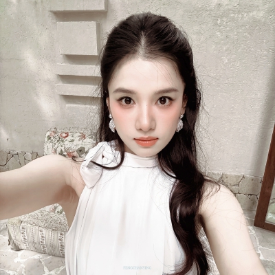 张婧仪 