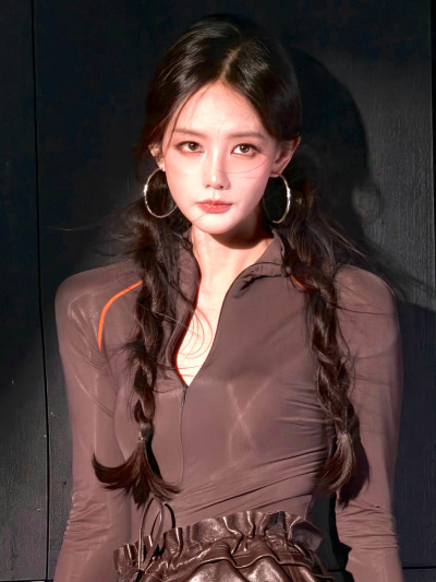 李一桐