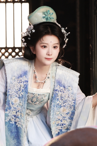 与君朝朝赴明月 马秋元∣乔韫