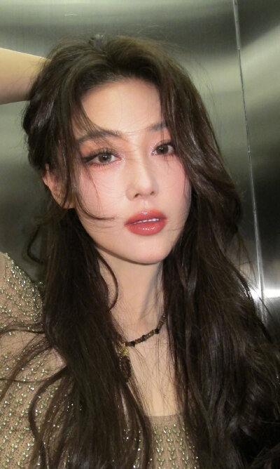 张馨予