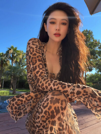 张馨予