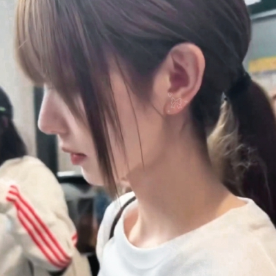 远山的褶皱胜过我生命的淤青
记得单收，单收=单图收藏