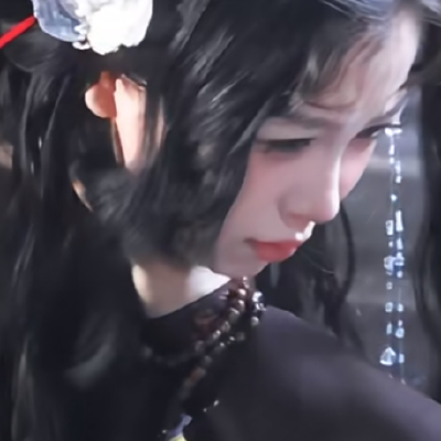 总是遇见你的淋漓，突然开始害怕下雨