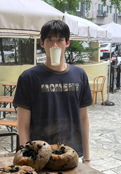 。
