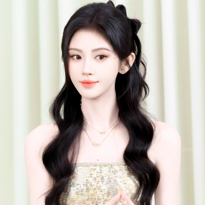 鞠婧祎