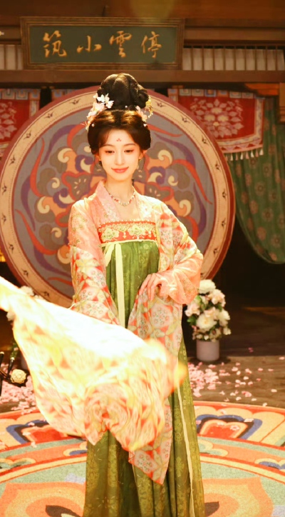 魏奕菲