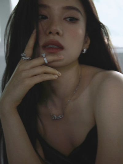 张婧仪
