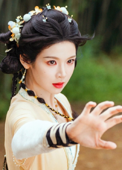 张淼怡