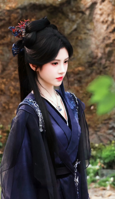 鞠婧祎