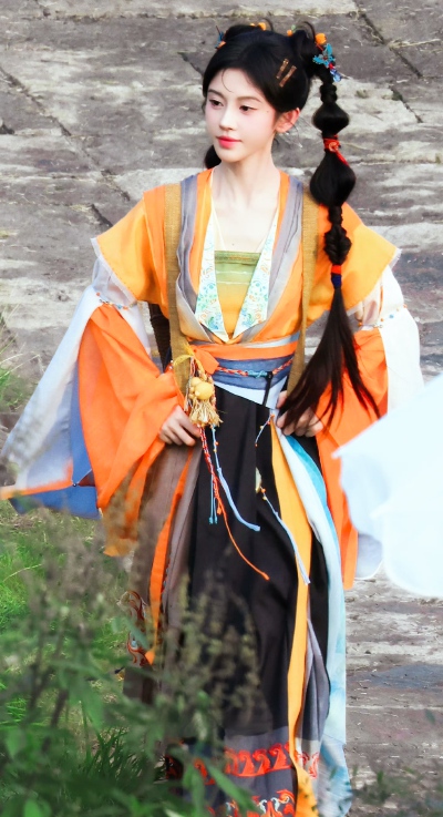 鞠婧祎