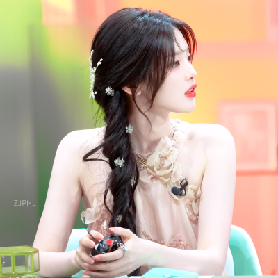 杨超越
