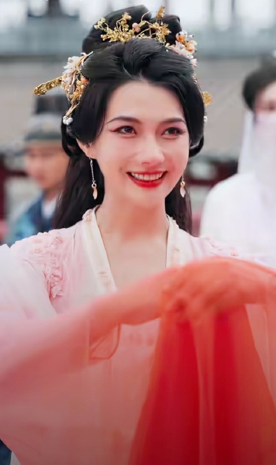 李卿绮