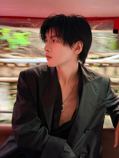 翟潇闻