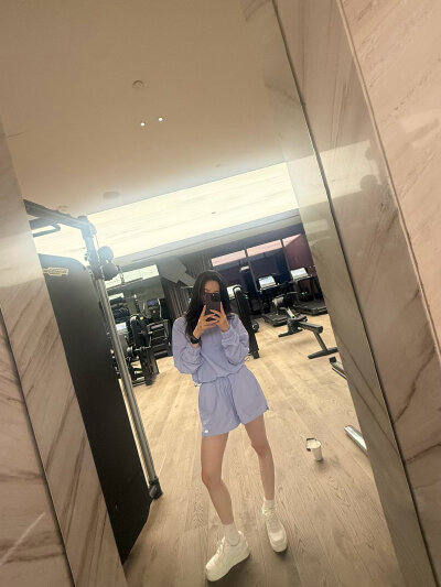 宁艺卓 ningning