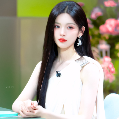 杨超越