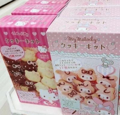 可爱萌萌甜品牛奶
