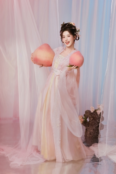 卢昱晓