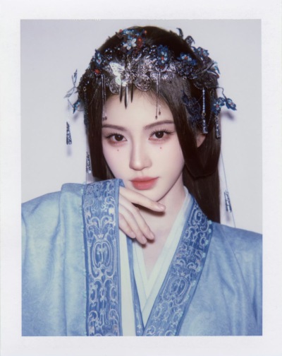 鞠婧祎