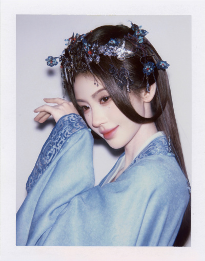 鞠婧祎