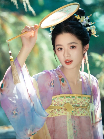 黄杨钿甜