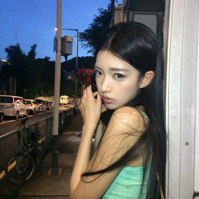 女头