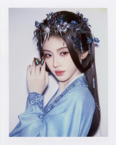 鞠婧祎