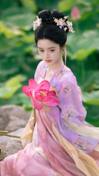 黄杨钿甜