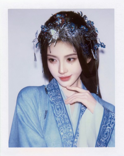 鞠婧祎