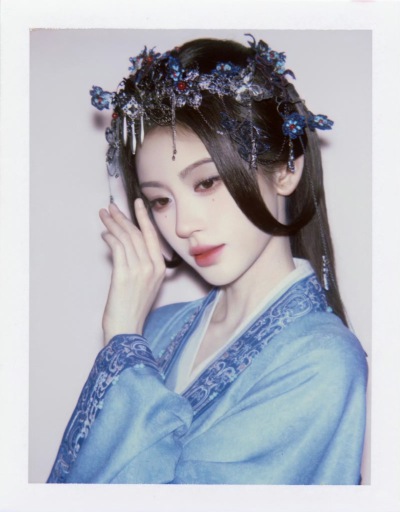 鞠婧祎