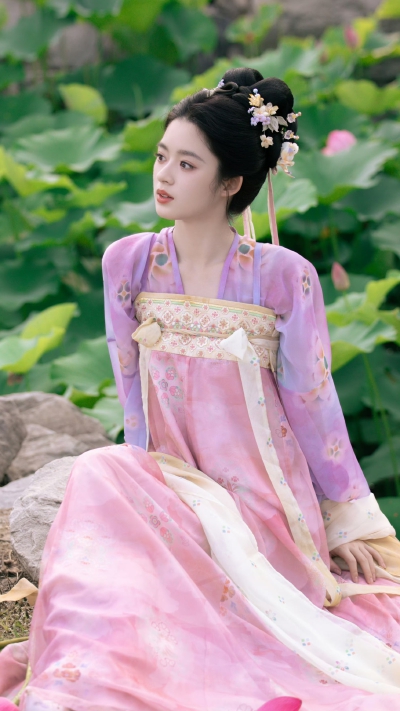 黄杨钿甜