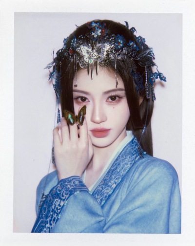 鞠婧祎