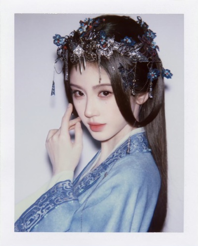 鞠婧祎