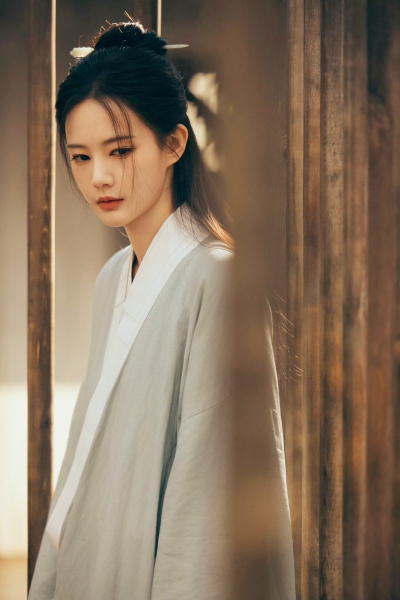 李一桐