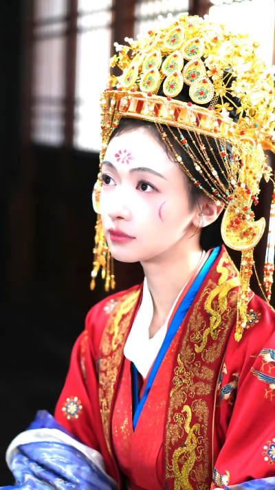 御廷谣
