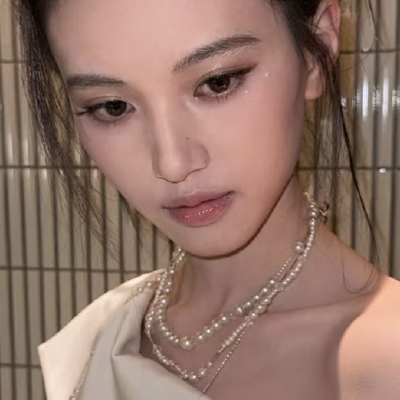 万花筒映出占星 花语