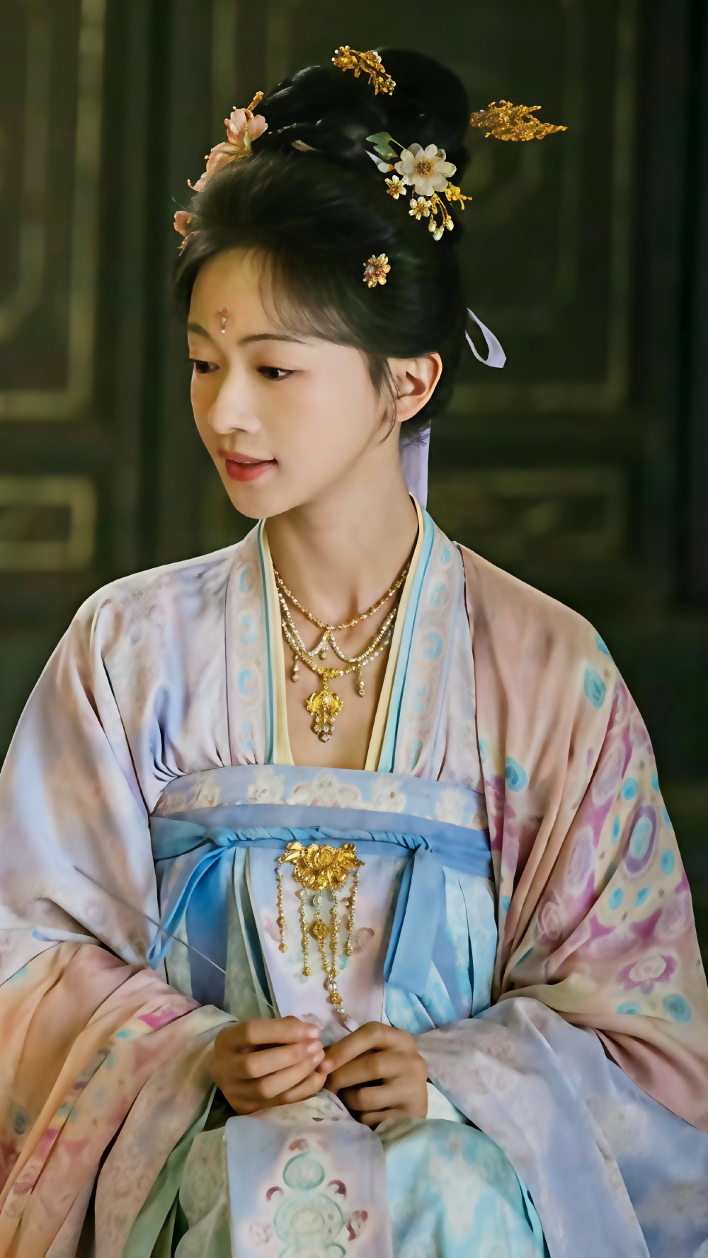 御廷谣