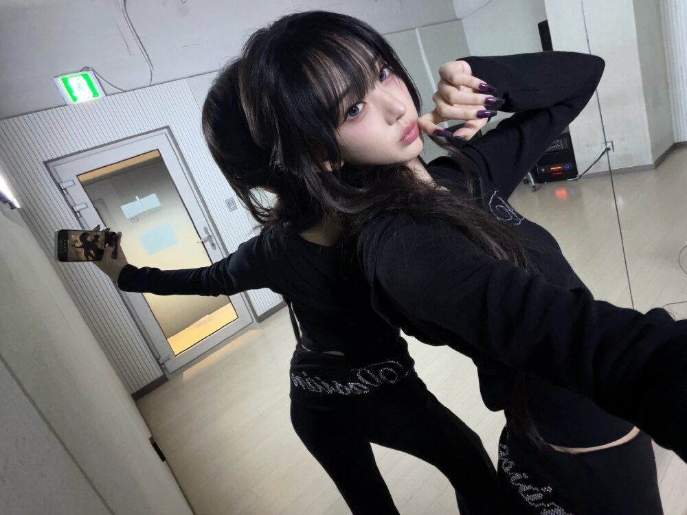 kiiikiii leesol李修旻