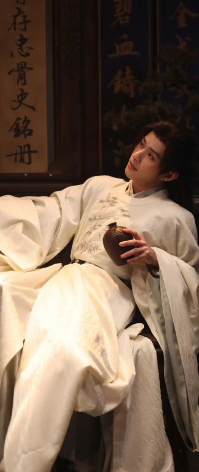 徐振轩《一瓯春》李从心