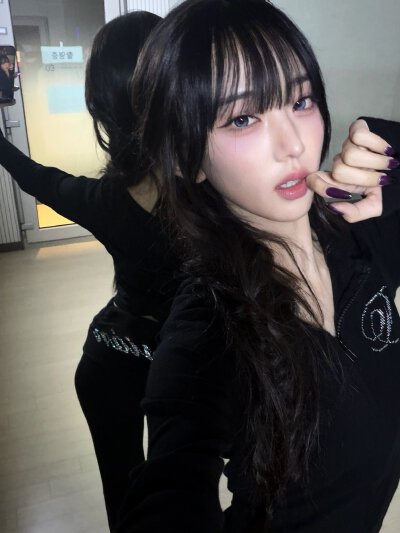 kiiikiii leesol李修旻