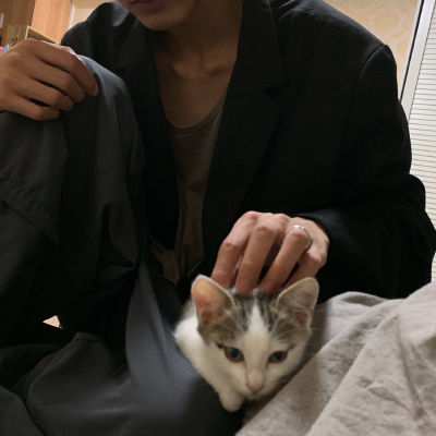 头像丨男头 最后还是回到了原点