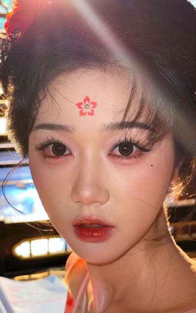岳雨婷