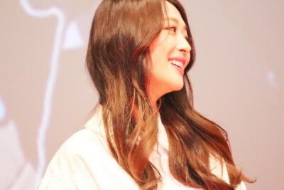崔雪莉