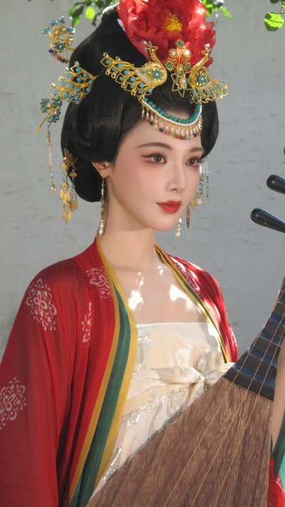 彭小苒