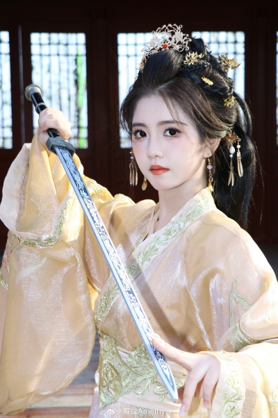 宥拉