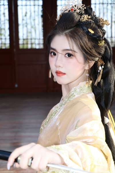 宥拉