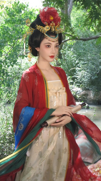 彭小苒