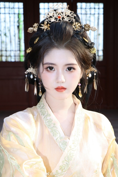 宥拉