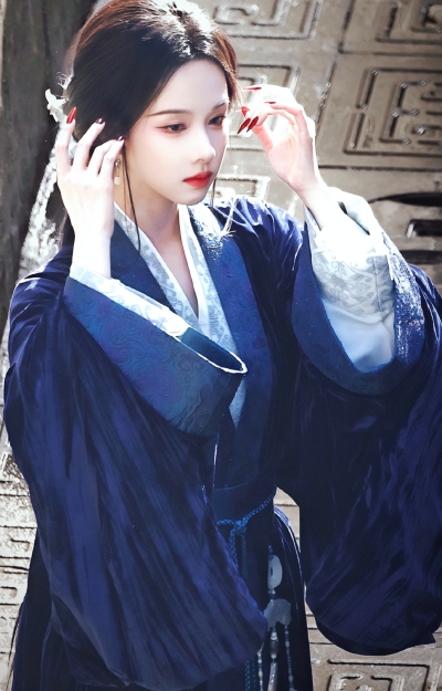 陈都灵