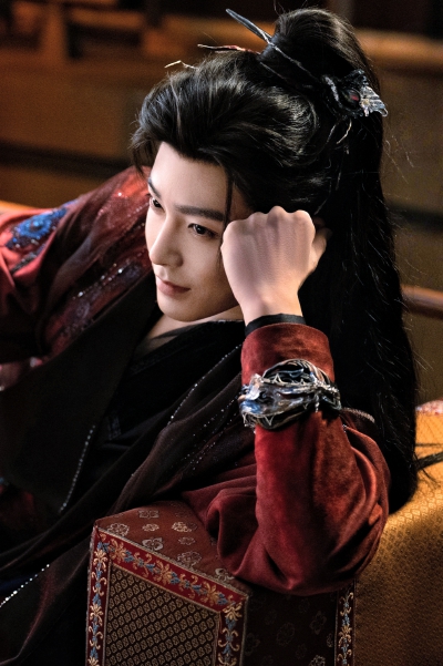 入青云 侯明昊∣纪伯宰